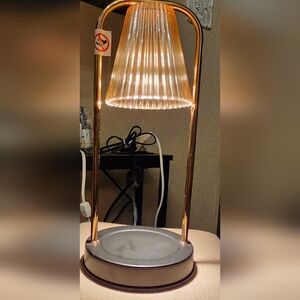 Elegant Gold Table Lamp